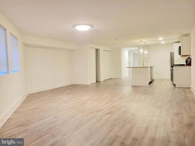Foto del edificio - 123 Creek Rd