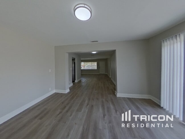 Foto del edificio - 5930 66th Terrace