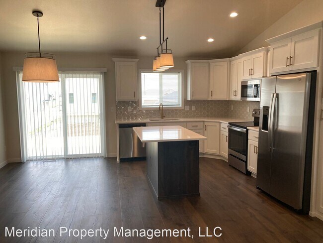 Building Photo - 4 br, 3 bath House - 6717 72nd Ave S