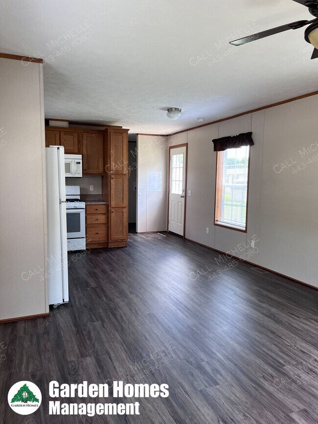 Building Photo - 2 Van Bibbers Ln