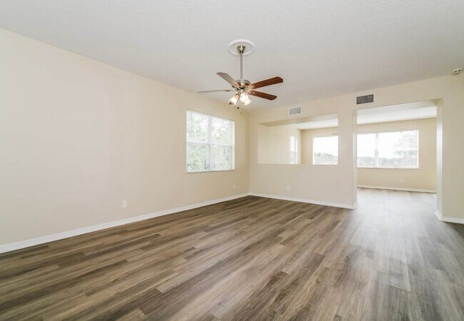 Foto del edificio - 4627 Bay Laurel Ct