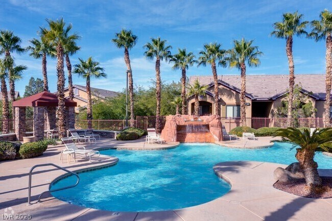 Foto del edificio - 8250 N Grand Canyon Dr