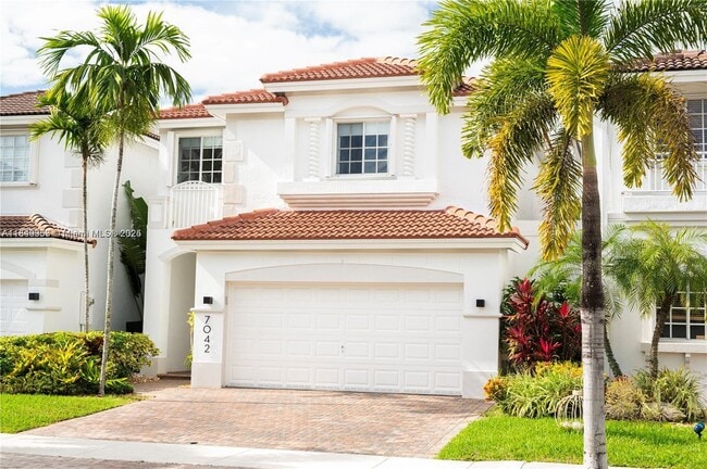Foto del edificio - 7042 NW 114th Ct