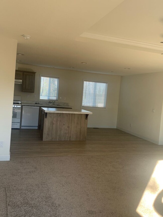 Foto del edificio - Magalia Home for rent, 3bed 2bath, enclose...