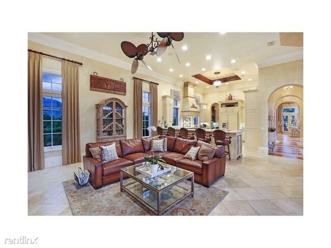 Foto del edificio - 16315 Clearlake Ave