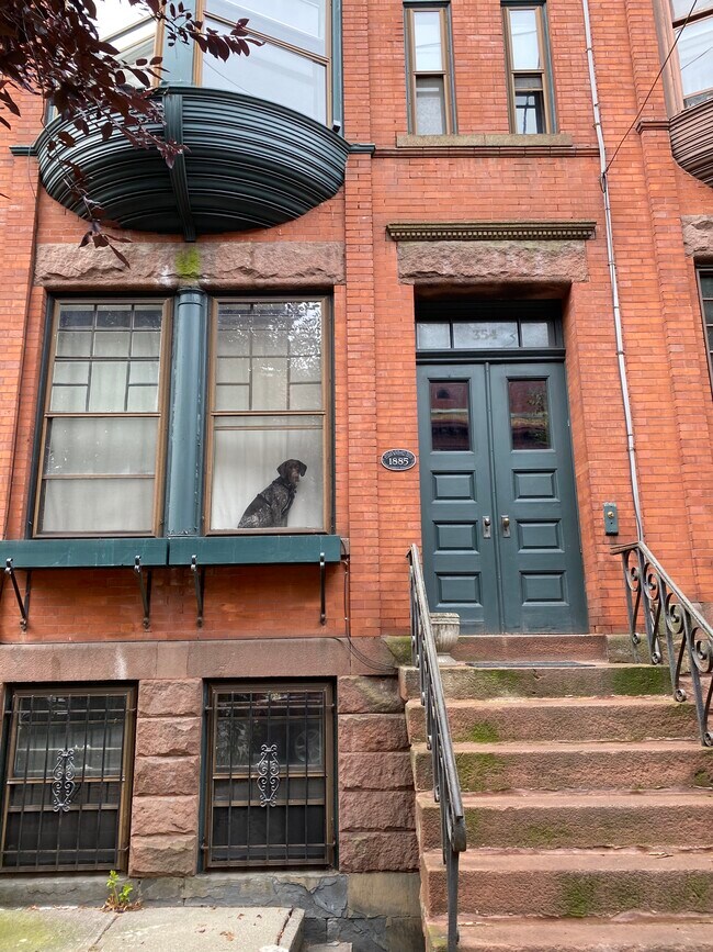 BUILDING FRONT - 354 Hudson Ave