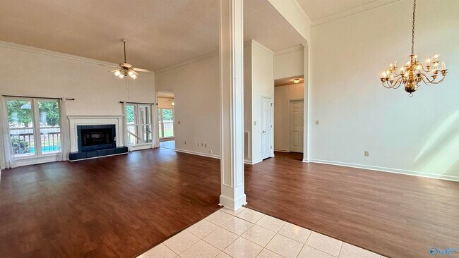 Foto del edificio - 113 Nobleton Ln NW