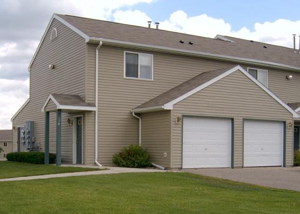 Foto del edificio - Pelican Rapids Townhomes