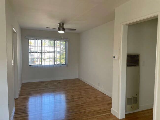 Building Photo - 1801 Fair Oaks Ave