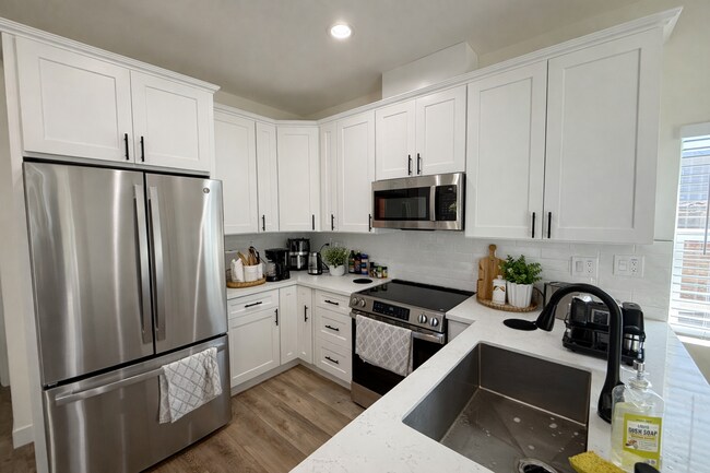 Building Photo - Newly Built in 2025!  4BD/2BA