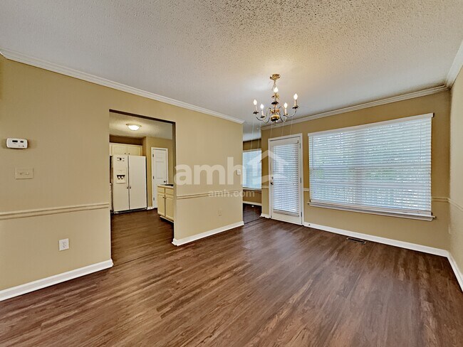 Foto del edificio - 5706 Graceland Drive