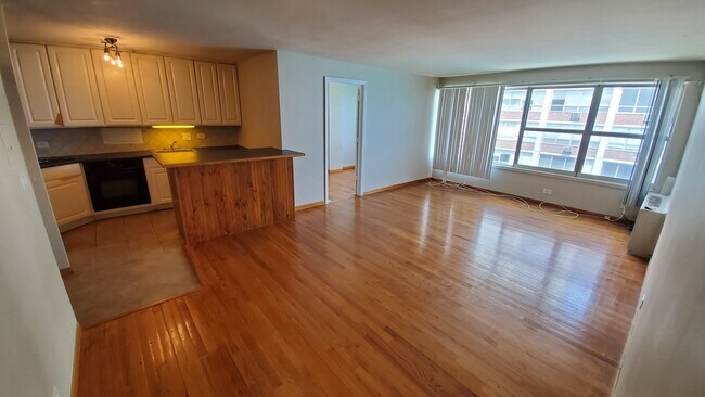 Foto del edificio - 6157 N Sheridan Rd