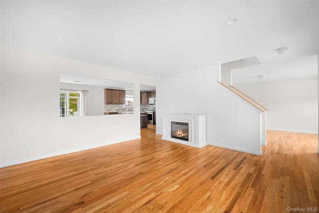 Building Photo - 730 Provost Ave