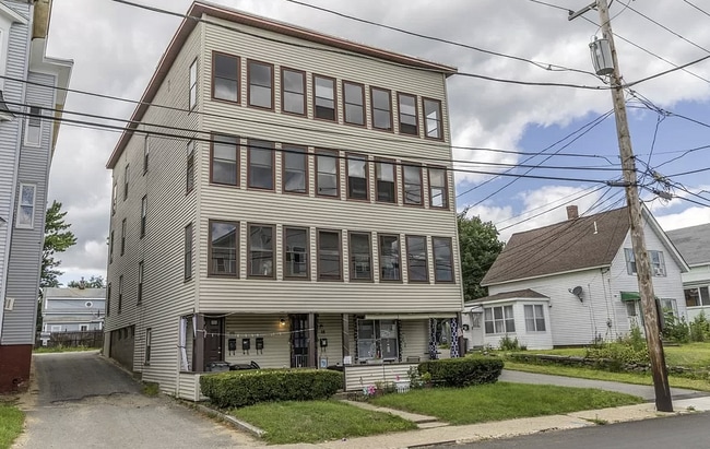 Building Photo - 55 Nichols St