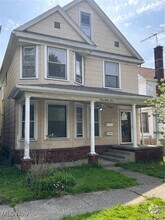 Building Photo - 131 7th St NW