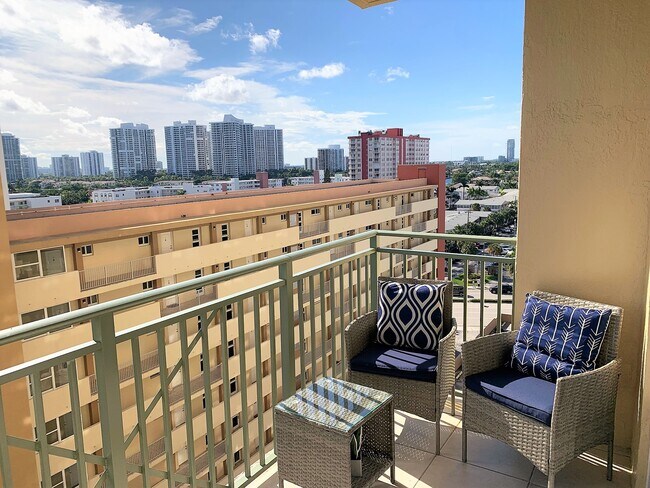 Building Photo - 2080 S Ocean Dr