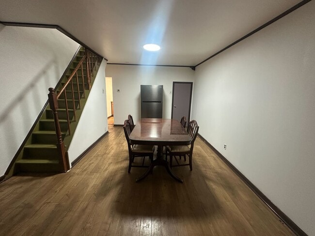 Foto del edificio - 2439 S Iseminger St