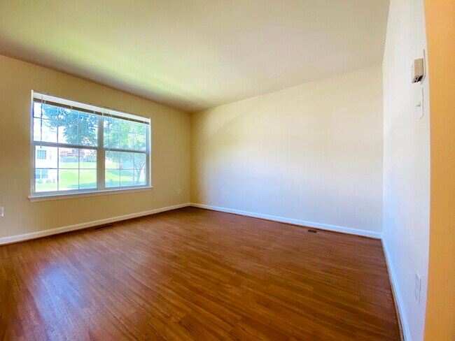 Building Photo - 3511 Orchard Shade Rd