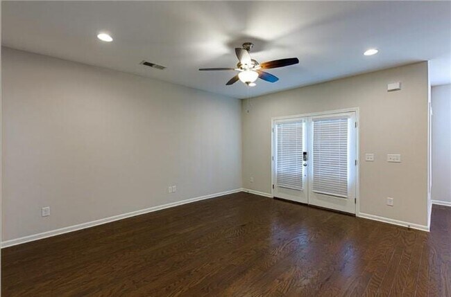 Foto del edificio - 1771 Stone Hedge Dr