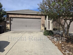 Building Photo - 1031 Carolyn Cove