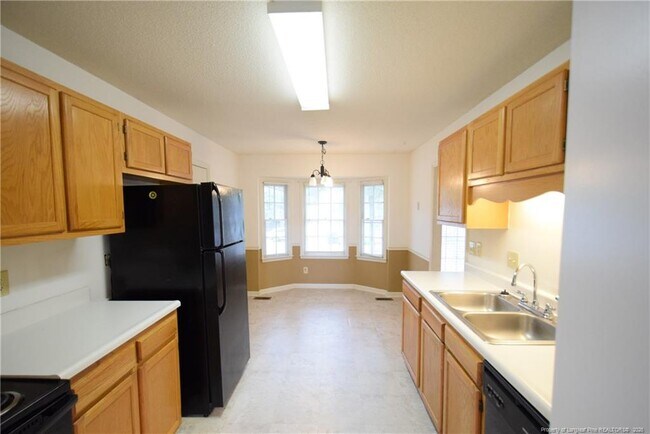 Building Photo - 1328 Butterwood Cir