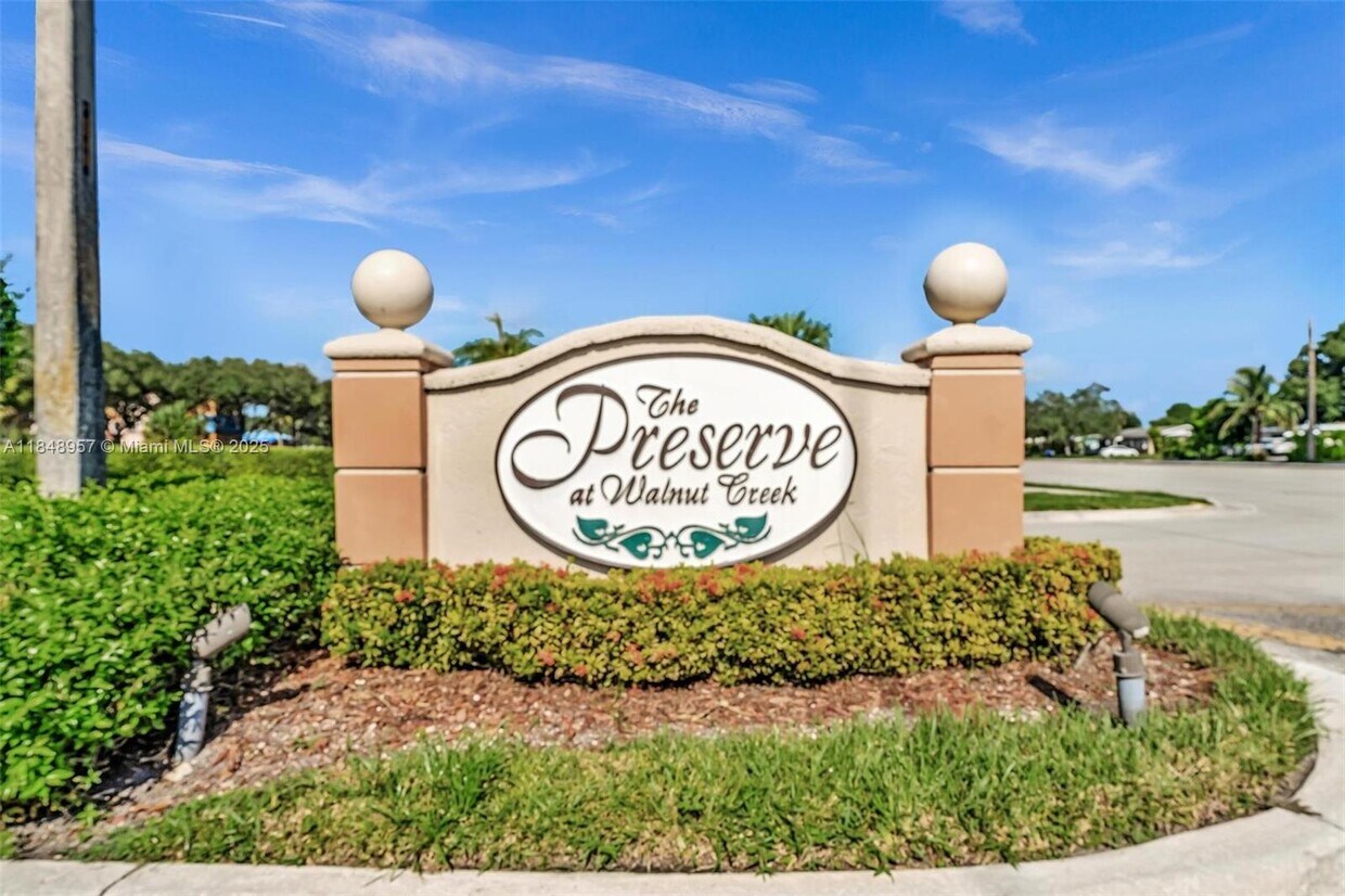 Foto principal - 2299 NW 77th Way