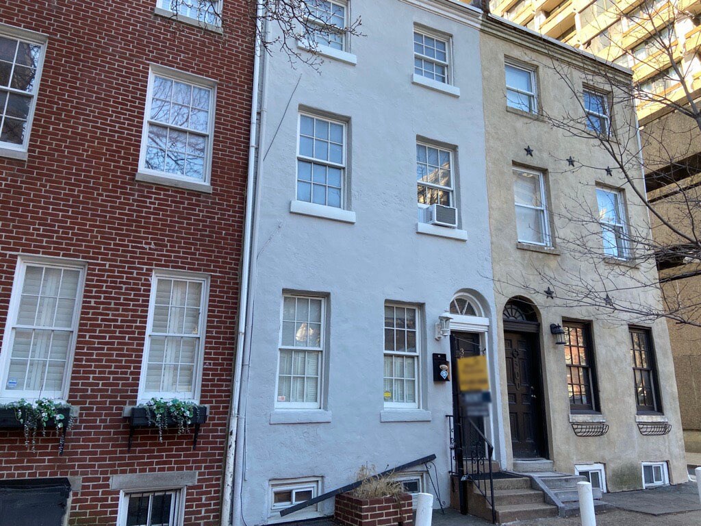 Primary Photo - 302 S Juniper St