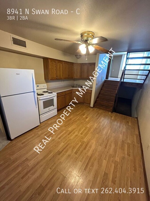 Primary Photo - 3 Bedroom Townhouse Condo for Rent!