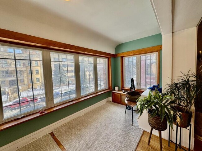 Foto del edificio - 4 bedroom in CHICAGO IL 60660