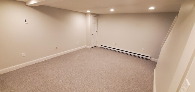 Foto del edificio - 1 Abbott Rd