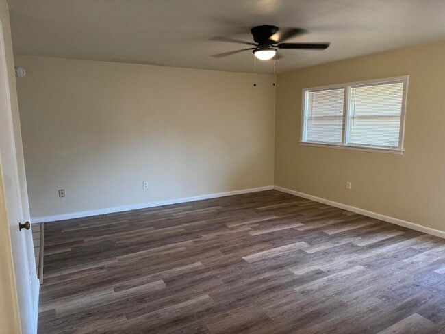 Building Photo - 2821 61st St