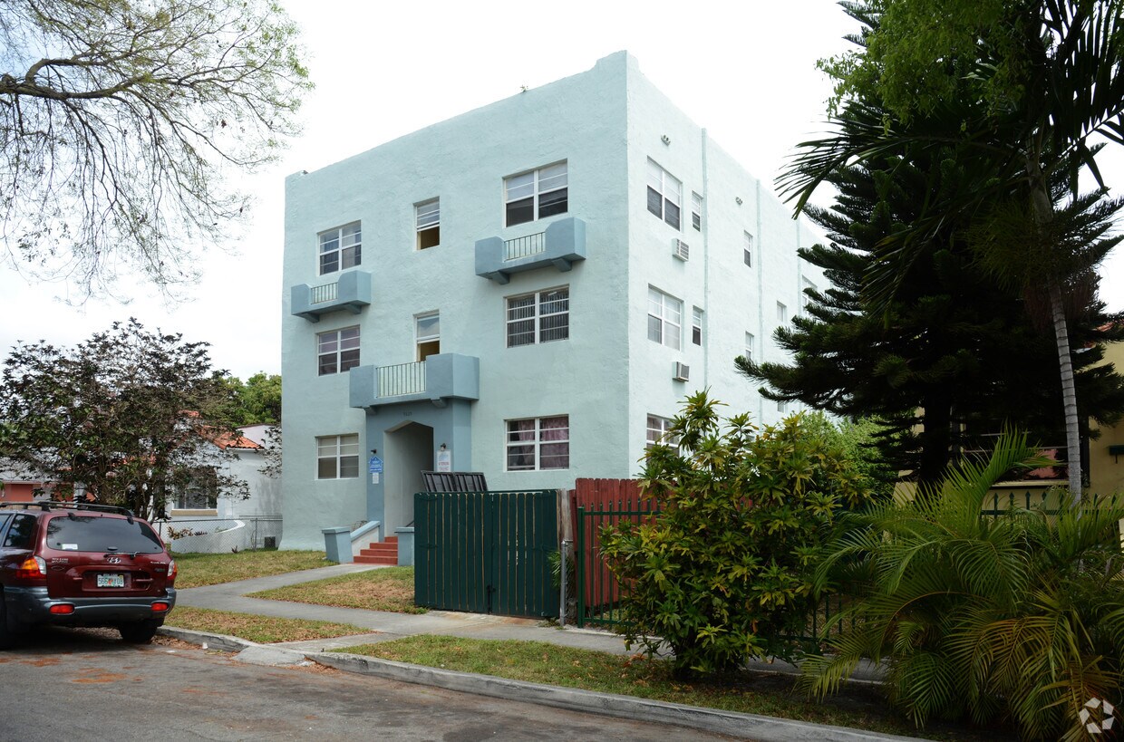 Primary Photo - Little Havana Portfolio