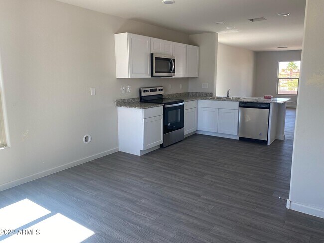 Building Photo - 2091 E Velvet Pl