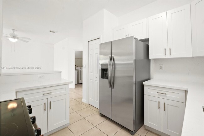 Foto del edificio - 10902 SW 242nd St