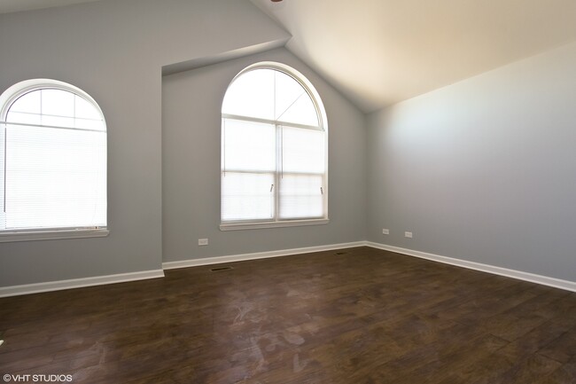 Building Photo - 7236 S Harvard Ave