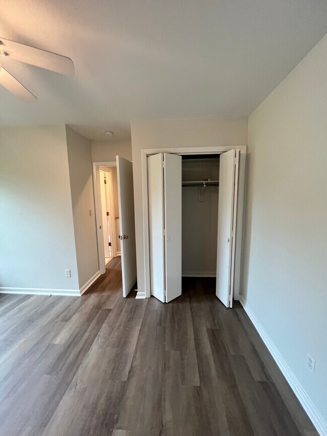 Foto del edificio - 706 Exton Ct