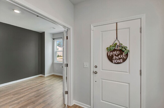 Foto del edificio - Live the Cane Bay Lifestyle – Stunning 5BR...