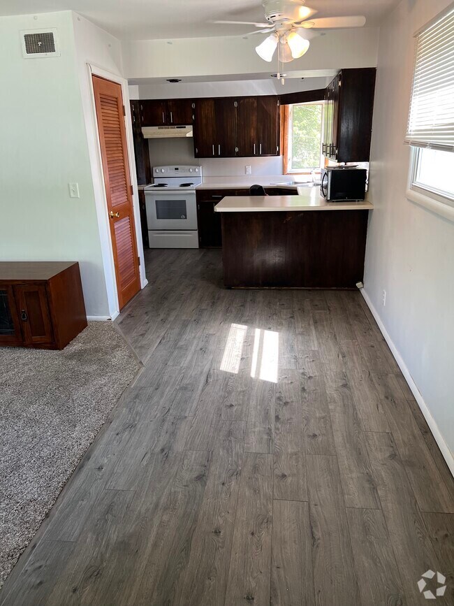 Condos For Rent in Iowa City, IA 36 Rentals