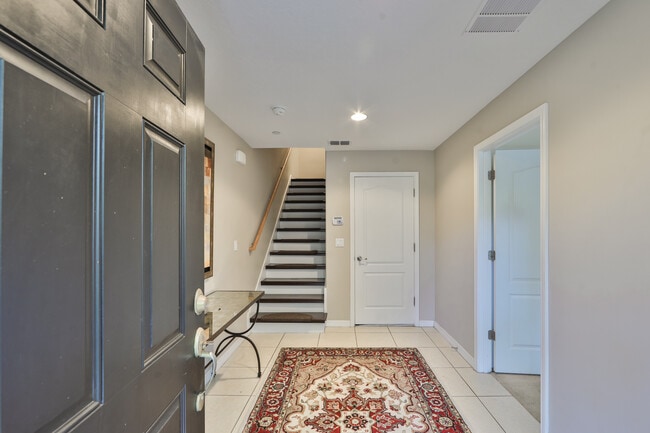Building Photo - 10144 Arbor Run Dr