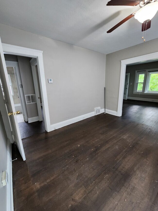 Foto del edificio - Spacious 2 Bedroom Available