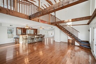 Building Photo - 122 Cedar Ave