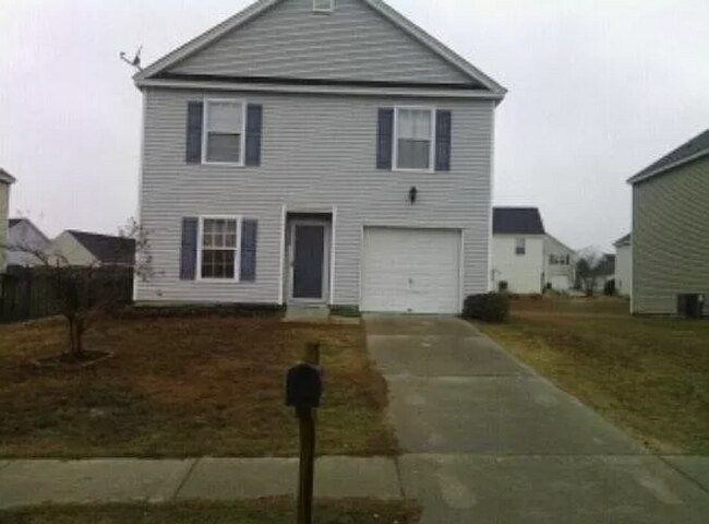 Building Photo - 1320 Waverly Pl Dr