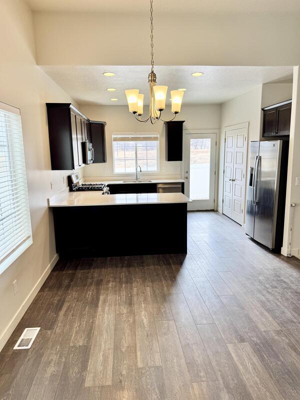 Foto del edificio - 413 W Domain Ln