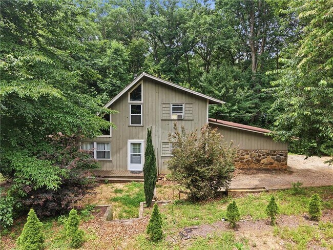 Building Photo - 3349 Chestatee Rd