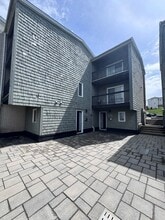 Building Photo - 5837 Gainsborough Pl