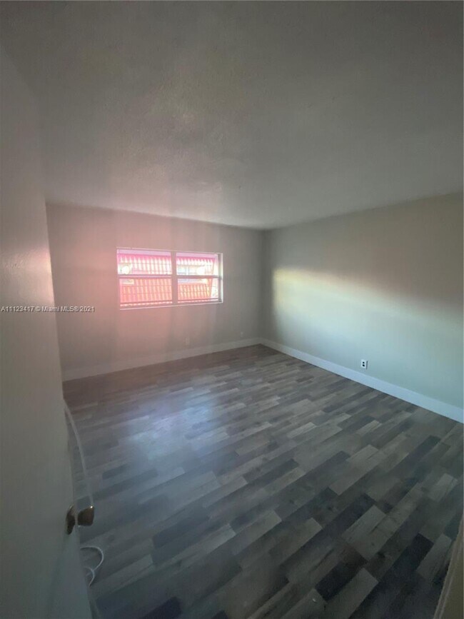 Building Photo - 2602 NW 52nd Ave
