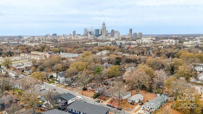 Building Photo - 1712 Pegram St