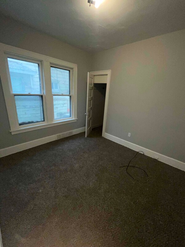 Building Photo - 458 E 123rd St