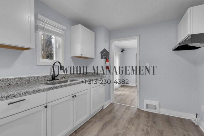 Foto del edificio - This beautifully updated 3-bedroom, 1-bath single-family home is ready for move-in!