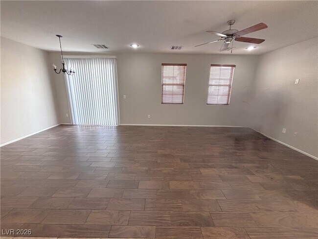 Foto del edificio - 6164 Calm Breeze Ave